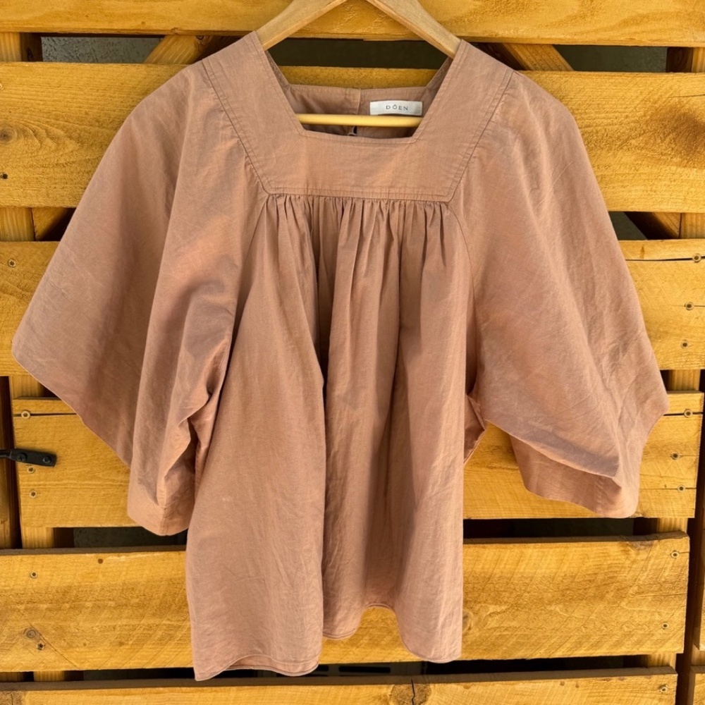Doen flutter sleeve top
